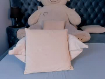 naughtyylory webcam model stream image