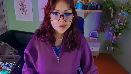 Liittleluaa_ webcam model stream image