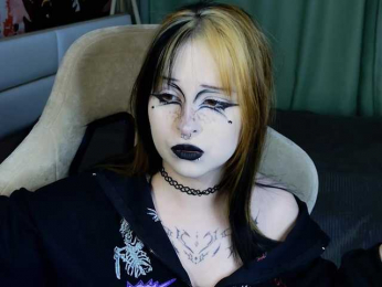 EricaMoon webcam model stream image