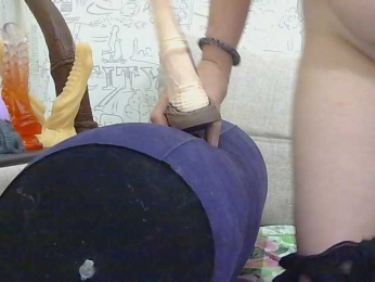 Margari webcam model stream image