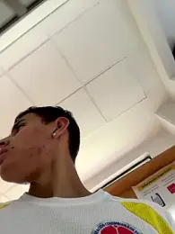 fresdyhot webcam model stream image