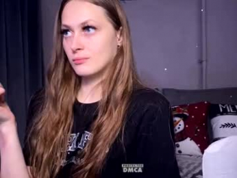 milana_sexwife webcam model stream image