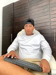 Angel_Brown1_ webcam model stream image