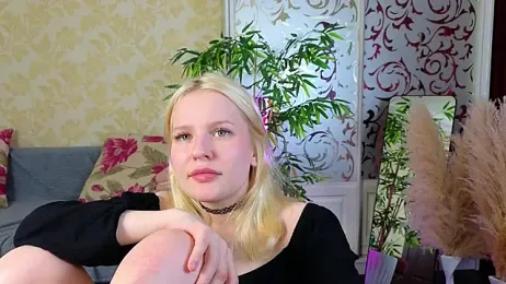 Mila_Lioness webcam model stream image