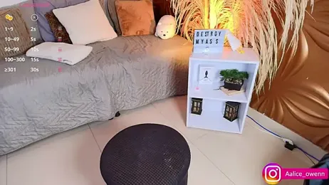 Aliceowenn webcam model stream image