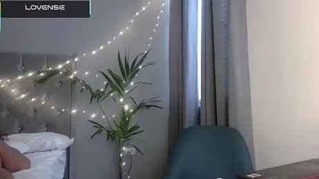 mini_kunis webcam model stream image