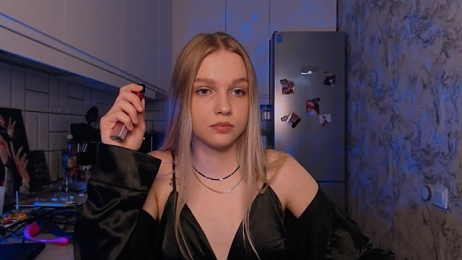 NaomiShake webcam model stream image