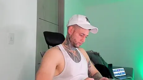 _jamesleandros1 webcam stripchat model stream image