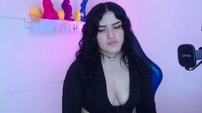 sari_belle webcam model stream image