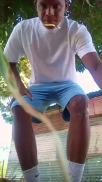 Blackmasterpiss webcam model stream image