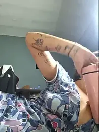 luuhcat09 webcam model stream image