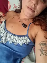 luuhcat09 webcam model stream image