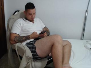 Milan Thomson webcam model stream image