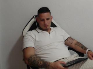 Milan Thomson webcam model stream image