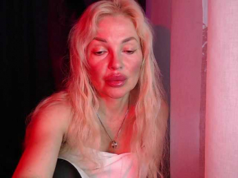 Margo77-1 webcam model stream image