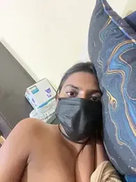 sexyayeshadesi webcam stripchat model stream image