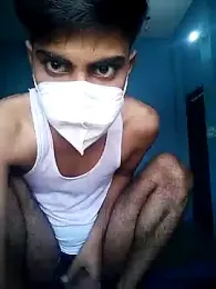 YourTarzan webcam model stream image