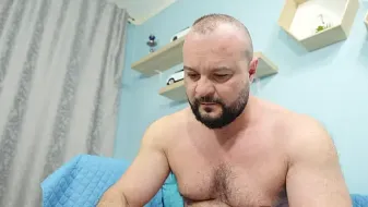 Muscle_Bear webcam model stream image