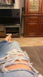 Korovamilkbar webcam model stream image
