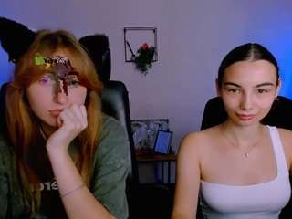 kimi-glow webcam model stream image