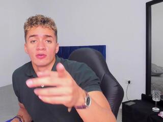 Paull George webcam model stream image