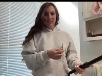 laylahlaylah1 webcam model stream image