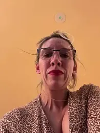 Gatitacarlita webcam model stream image
