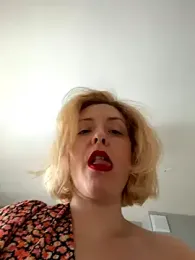 Yourdirtybitch webcam model stream image