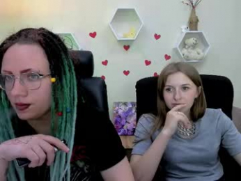 tiara_happy webcam model stream image