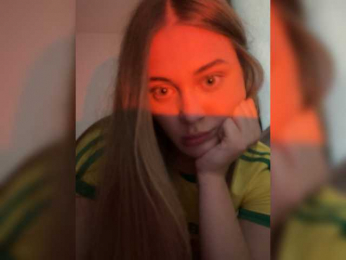Alisa3 webcam model stream image