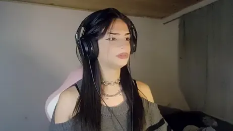 Dollbehavior_ webcam model stream image