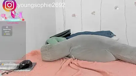 YoungSophie webcam model stream image