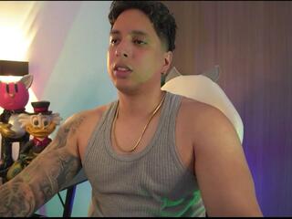 Appolo Cavill webcam model stream image