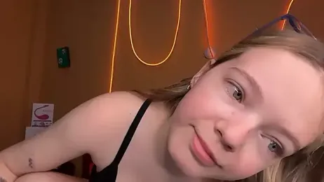 -veranito- webcam model stream image