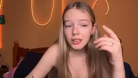 -veranito- webcam model stream image