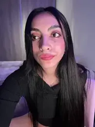 ZaraaFox webcam model stream image