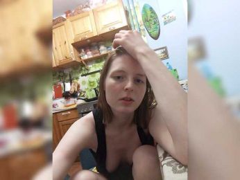 Sweet-Foxy webcam model stream image