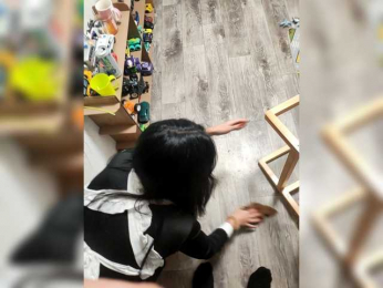 DiVona webcam model stream image