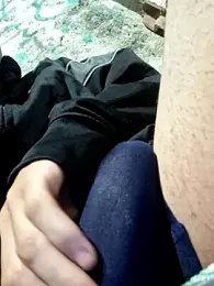 brzz15cm webcam model stream image