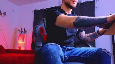 MightyAaronX webcam model stream image