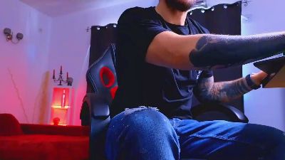 MightyAaronX webcam model stream image