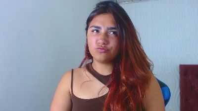 petite_lucy18 webcam model stream image