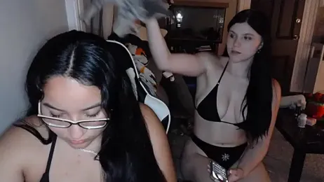 Elliewgfs webcam model stream image