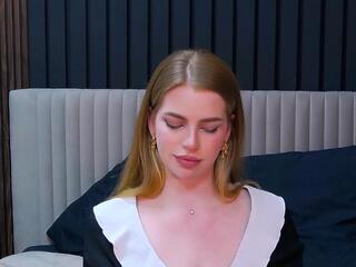 Milana Celeste webcam model stream image