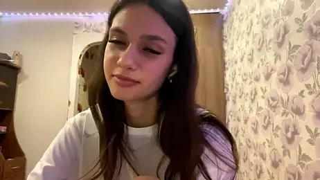 Emma_Shy_but_Shine webcam model stream image