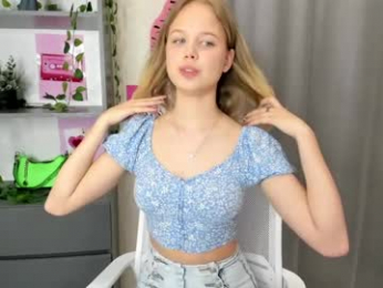 tenderness_18 webcam model stream image