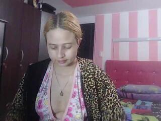 Amanda Roses webcam model stream image