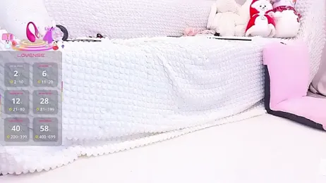 Selenaaaaa- webcam model stream image