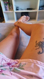 arihafeet webcam model stream image