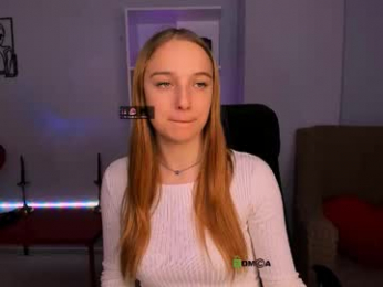 leona_light webcam model stream image